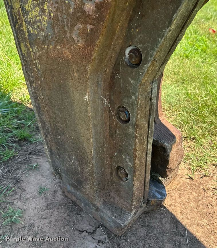 image for item DU9212 1991 Caterpillar EL200B excavator