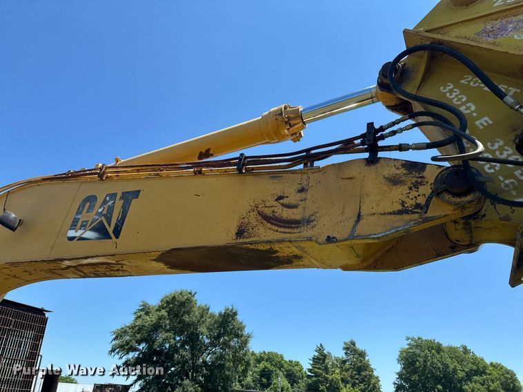 image for item DU9212 1991 Caterpillar EL200B excavator