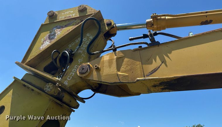 image for item DU9212 1991 Caterpillar EL200B excavator