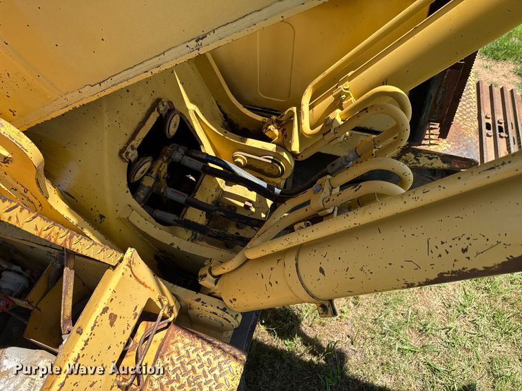image for item DU9212 1991 Caterpillar EL200B excavator