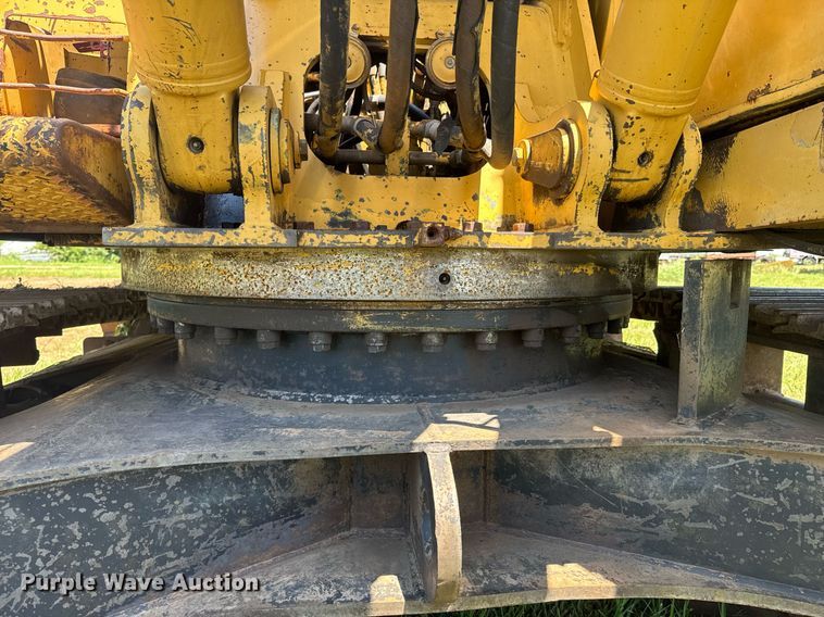 image for item DU9212 1991 Caterpillar EL200B excavator