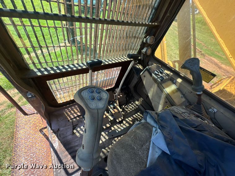 image for item DU9212 1991 Caterpillar EL200B excavator