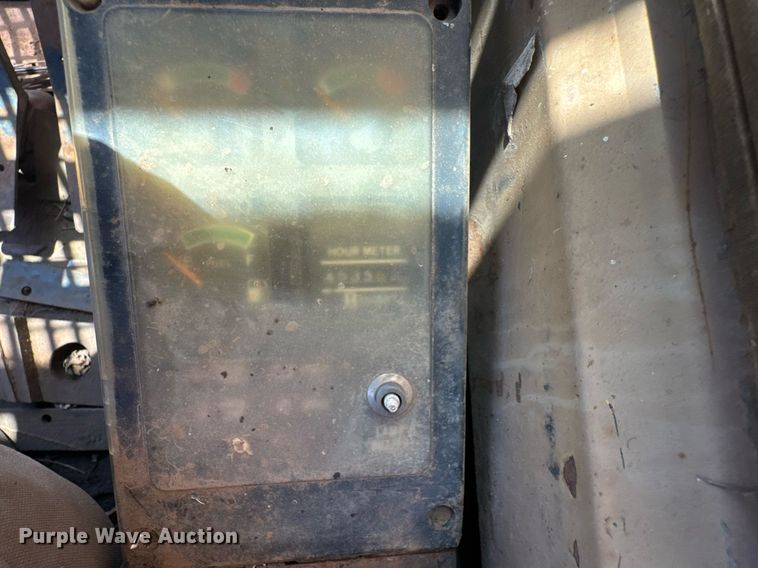 image for item DU9212 1991 Caterpillar EL200B excavator