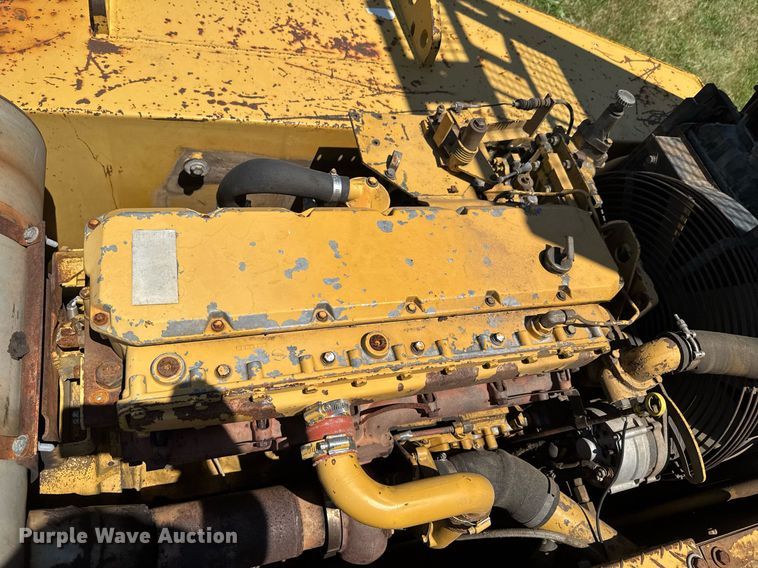 image for item DU9212 1991 Caterpillar EL200B excavator