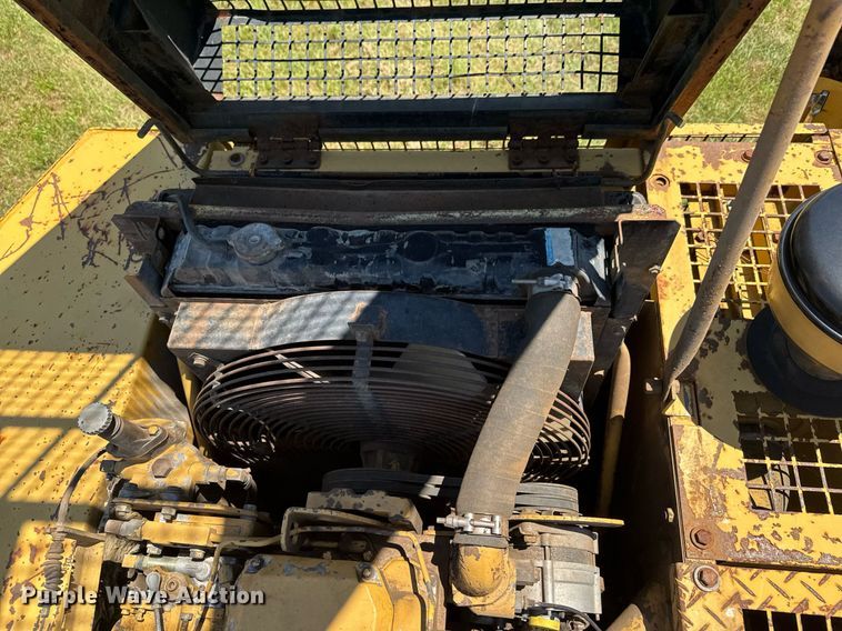 image for item DU9212 1991 Caterpillar EL200B excavator