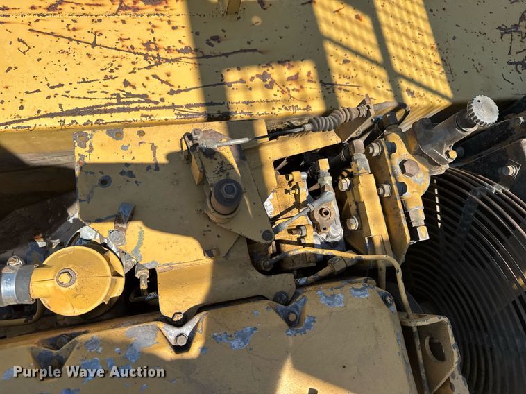 image for item DU9212 1991 Caterpillar EL200B excavator