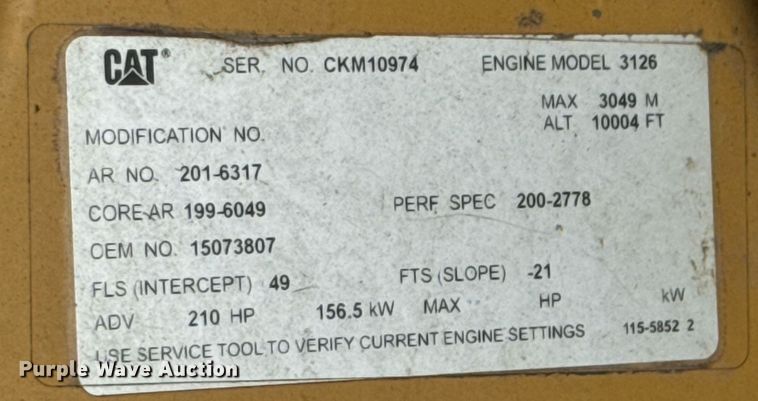 image for item DU9227 2001 Chevrolet C7500 winch truck