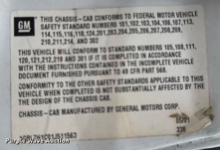 image for item DU9227 2001 Chevrolet C7500 winch truck