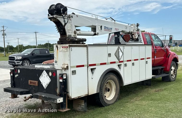 image for item DU9231 2015 Ford F650 utility / service truck