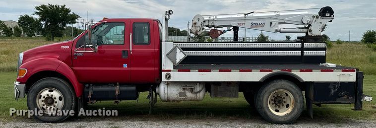 image for item DU9231 2015 Ford F650 utility / service truck