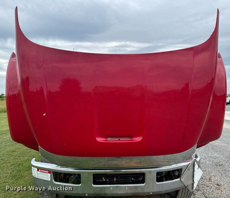 image for item DU9231 2015 Ford F650 utility / service truck