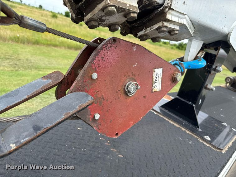 image for item DU9231 2015 Ford F650 utility / service truck