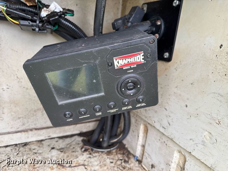 image for item DU9231 2015 Ford F650 utility / service truck