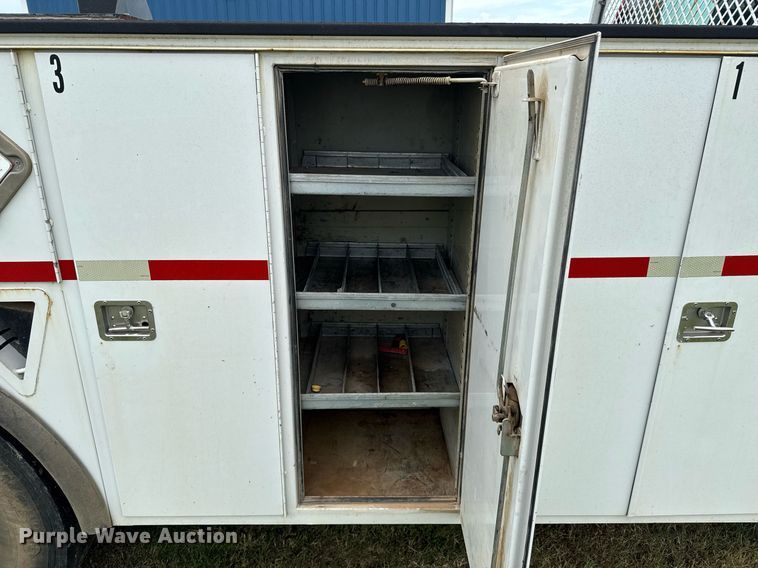 image for item DU9231 2015 Ford F650 utility / service truck