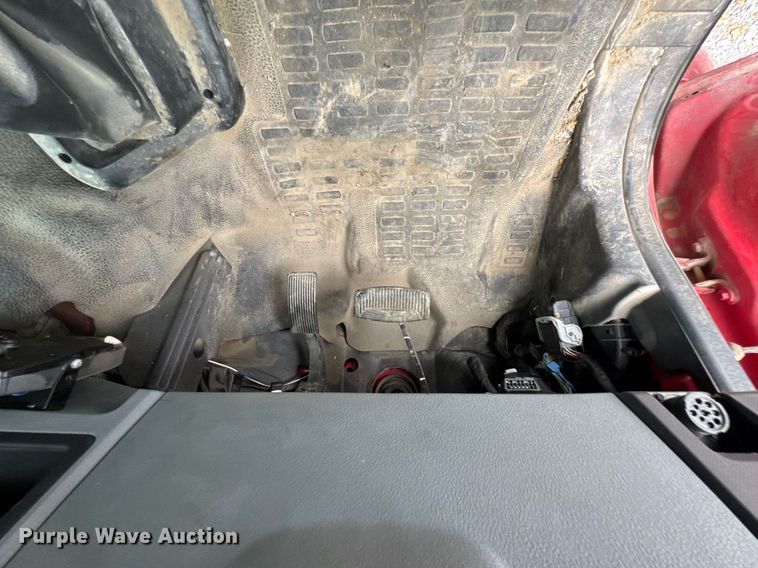 image for item DU9231 2015 Ford F650 utility / service truck