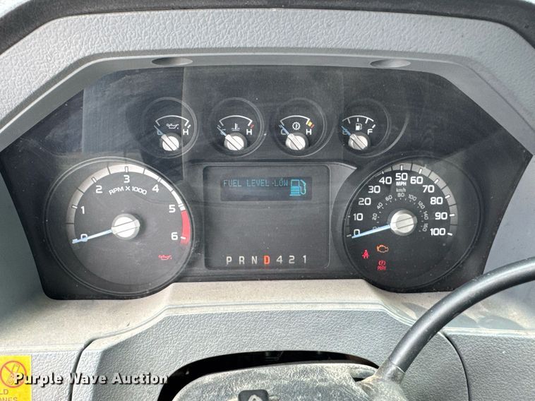 image for item DU9231 2015 Ford F650 utility / service truck