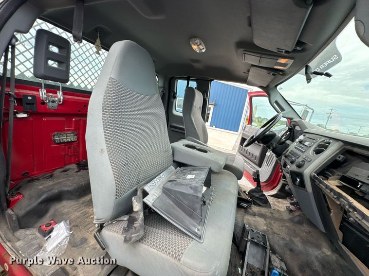 image for item DU9231 2015 Ford F650 utility / service truck