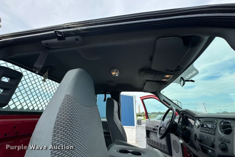 image for item DU9231 2015 Ford F650 utility / service truck