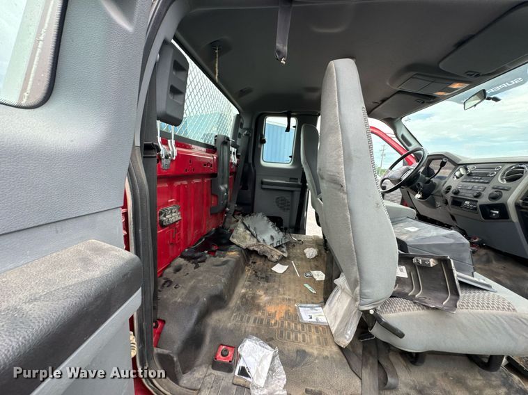 image for item DU9231 2015 Ford F650 utility / service truck