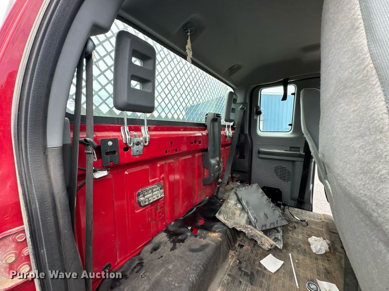 image for item DU9231 2015 Ford F650 utility / service truck