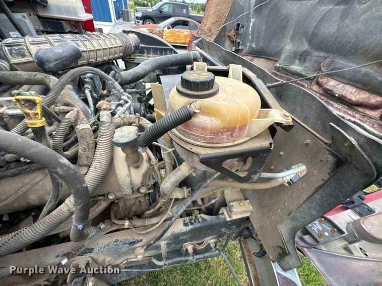 image for item DU9231 2015 Ford F650 utility / service truck