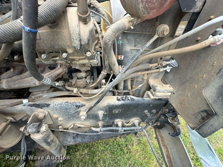 image for item DU9231 2015 Ford F650 utility / service truck