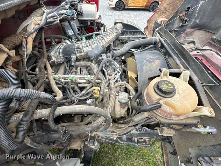 image for item DU9231 2015 Ford F650 utility / service truck