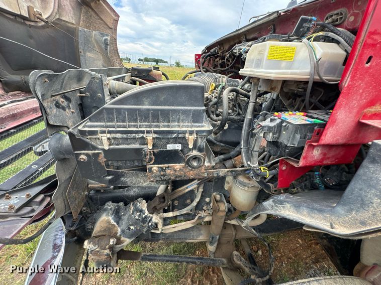 image for item DU9231 2015 Ford F650 utility / service truck