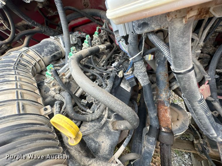 image for item DU9231 2015 Ford F650 utility / service truck