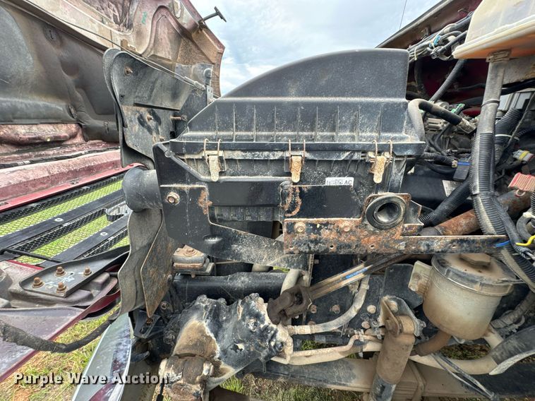 image for item DU9231 2015 Ford F650 utility / service truck