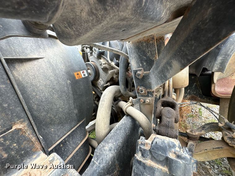 image for item DU9231 2015 Ford F650 utility / service truck