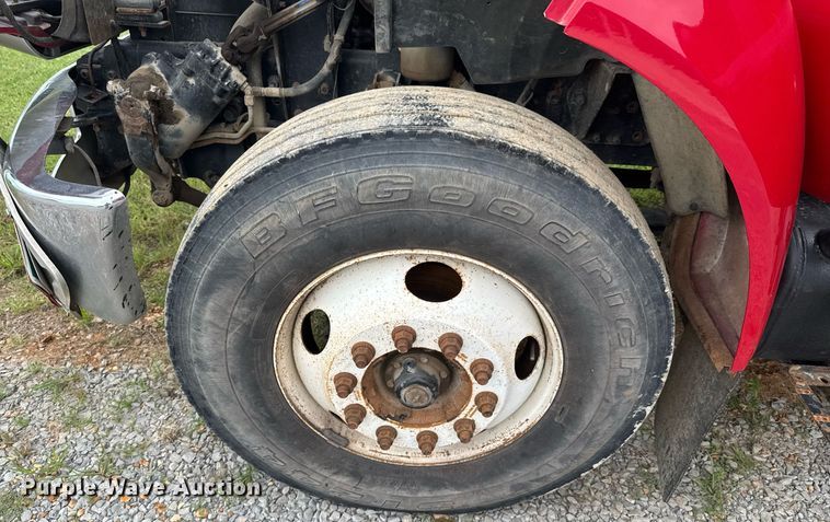 image for item DU9231 2015 Ford F650 utility / service truck