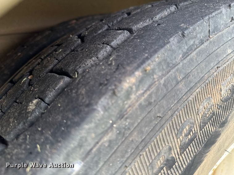 image for item DU9231 2015 Ford F650 utility / service truck