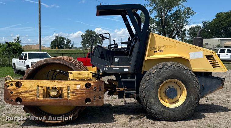 image for item DU9236 Bomag BW211 PD-3 single drum vibratory roller