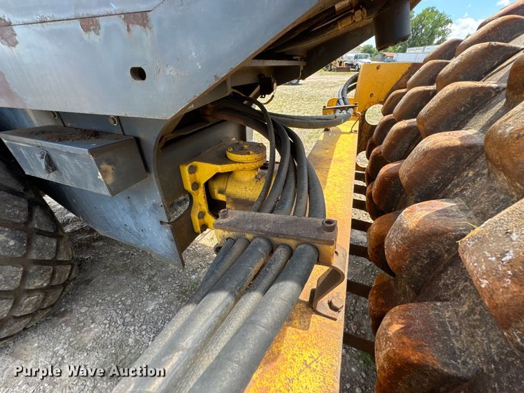 image for item DU9236 Bomag BW211 PD-3 single drum vibratory roller