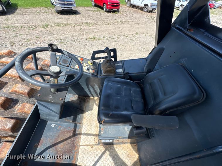 image for item DU9236 Bomag BW211 PD-3 single drum vibratory roller