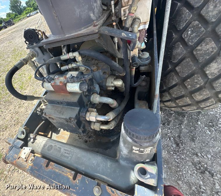 image for item DU9236 Bomag BW211 PD-3 single drum vibratory roller