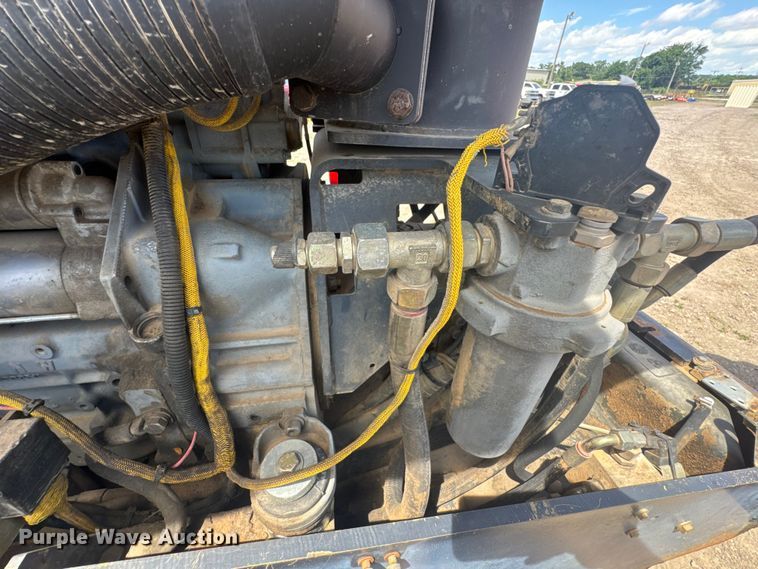 image for item DU9236 Bomag BW211 PD-3 single drum vibratory roller