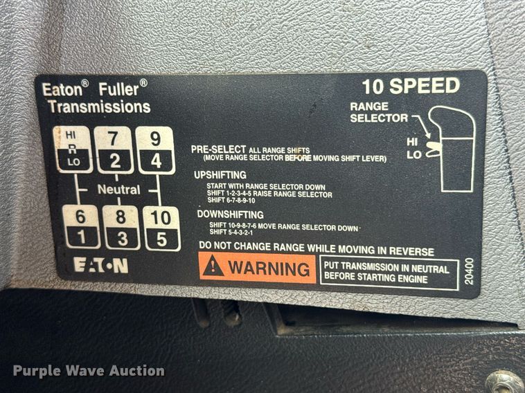 image for item DU9254 1998 Mack CH613 flatbed truck with mud mixing system