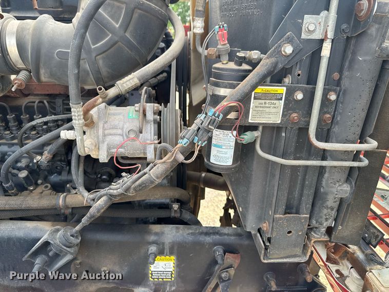 image for item DU9254 1998 Mack CH613 flatbed truck with mud mixing system