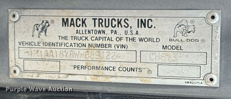 image for item DU9254 1998 Mack CH613 flatbed truck with mud mixing system
