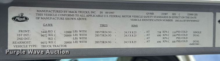 image for item DU9254 1998 Mack CH613 flatbed truck with mud mixing system