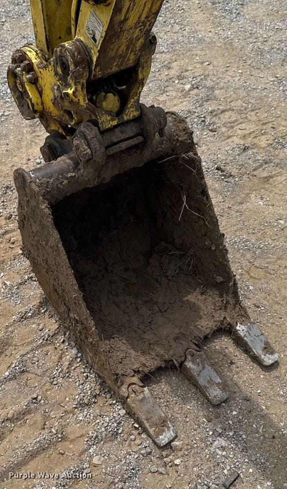 image for item DU9256 2005 Yanmar VIO20-3 mini excavator