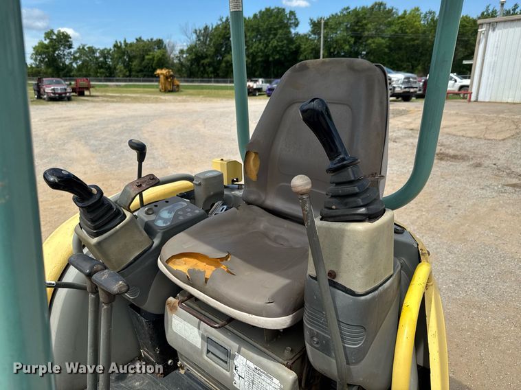 image for item DU9256 2005 Yanmar VIO20-3 mini excavator