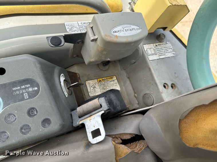 image for item DU9256 2005 Yanmar VIO20-3 mini excavator