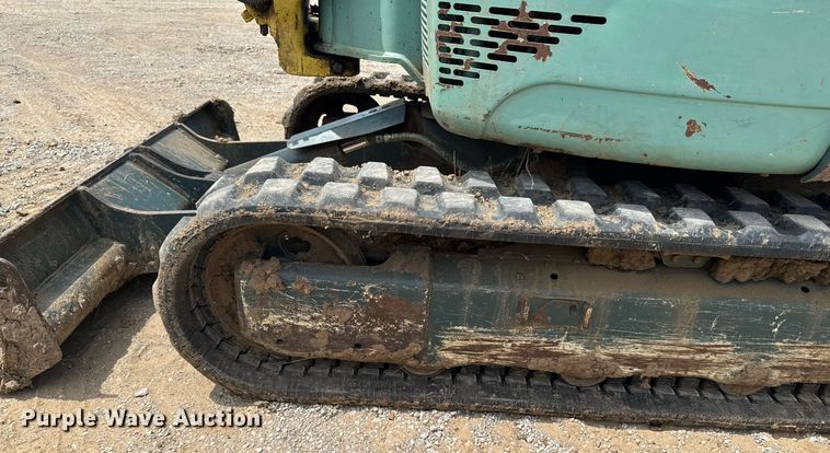 image for item DU9256 2005 Yanmar VIO20-3 mini excavator