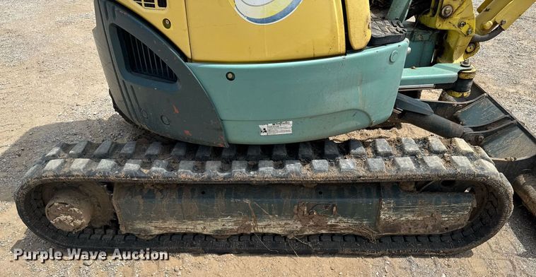 image for item DU9256 2005 Yanmar VIO20-3 mini excavator