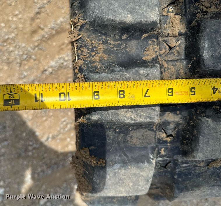 image for item DU9256 2005 Yanmar VIO20-3 mini excavator