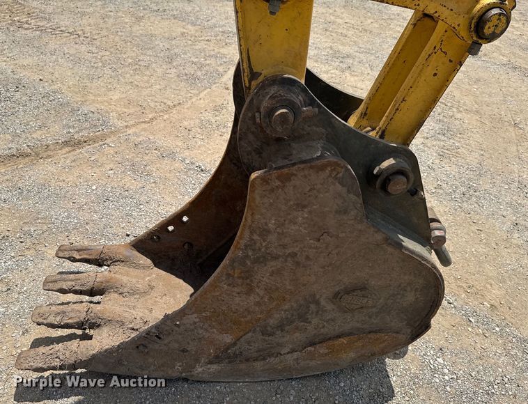 image for item DU9257 2011 Komatsu PC138USLC-8 excavator