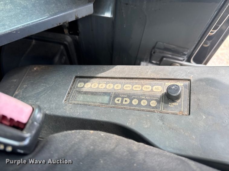 image for item DU9257 2011 Komatsu PC138USLC-8 excavator